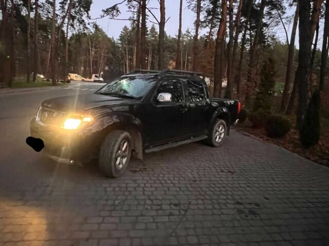 Черный Ниссан Навара, объемом двигателя 2.5 л и пробегом 180 тыс. км за 6000 $, фото 1 на Automoto.ua