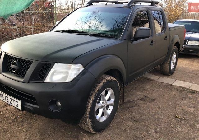 Чорний Ніссан Навара, об'ємом двигуна 2.49 л та пробігом 240 тис. км за 7000 $, фото 1 на Automoto.ua