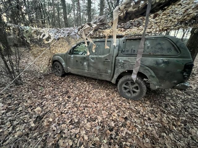 Чорний Ніссан Навара, об'ємом двигуна 3 л та пробігом 3 тис. км за 2129 $, фото 1 на Automoto.ua