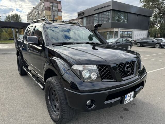 Черный Ниссан Навара, объемом двигателя 2.5 л и пробегом 250 тыс. км за 6700 $, фото 1 на Automoto.ua