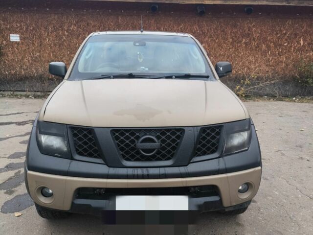 Коричневый Ниссан Навара, объемом двигателя 2.5 л и пробегом 160 тыс. км за 6800 $, фото 1 на Automoto.ua