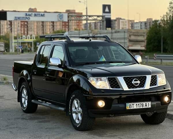 Ниссан Навара, объемом двигателя 2.49 л и пробегом 265 тыс. км за 13000 $, фото 1 на Automoto.ua