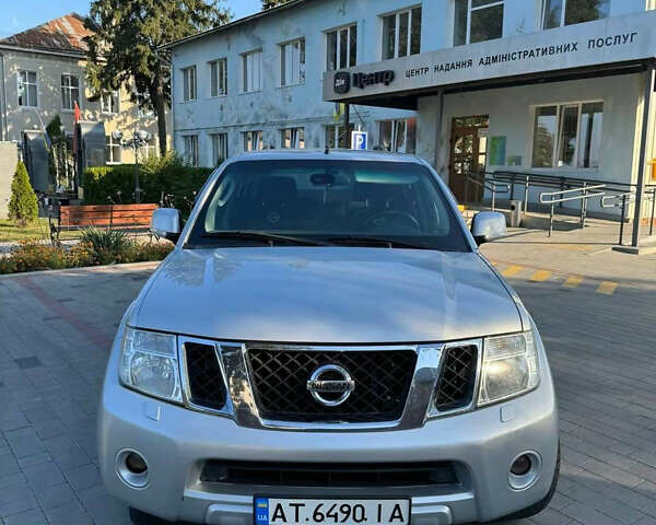 Ніссан Навара, об'ємом двигуна 2.5 л та пробігом 282 тис. км за 12800 $, фото 1 на Automoto.ua