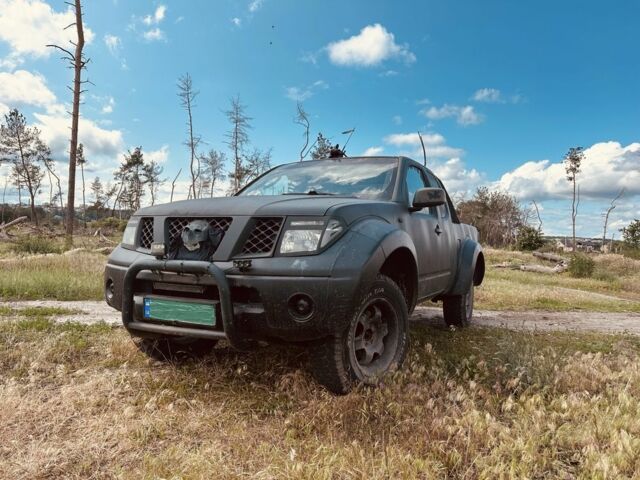 Серый Ниссан Навара, объемом двигателя 0 л и пробегом 269 тыс. км за 5999 $, фото 1 на Automoto.ua