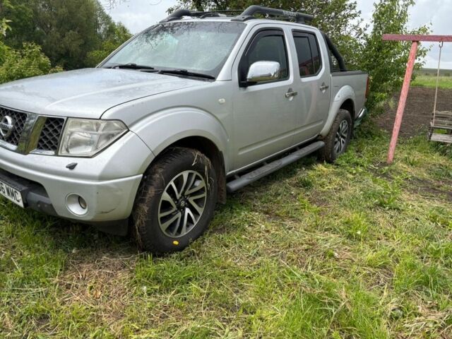 Сірий Ніссан Навара, об'ємом двигуна 2.5 л та пробігом 155 тис. км за 5500 $, фото 1 на Automoto.ua
