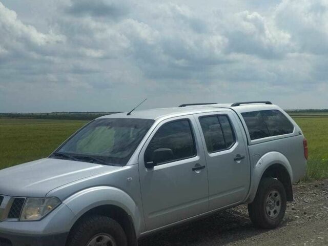 Сірий Ніссан Навара, об'ємом двигуна 0 л та пробігом 340 тис. км за 6000 $, фото 1 на Automoto.ua