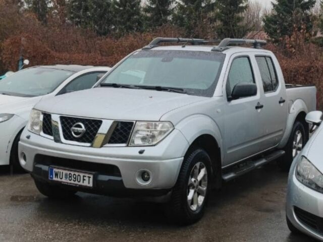 Сірий Ніссан Навара, об'ємом двигуна 2.5 л та пробігом 170 тис. км за 8072 $, фото 1 на Automoto.ua