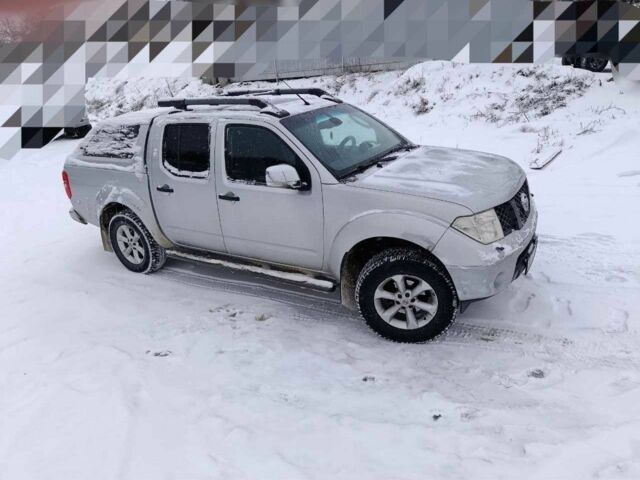 Серый Ниссан Навара, объемом двигателя 2.5 л и пробегом 279 тыс. км за 8600 $, фото 1 на Automoto.ua