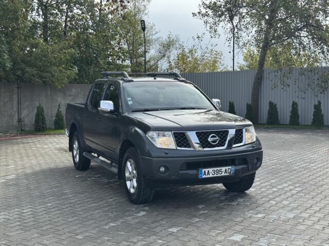 Сірий Ніссан Навара, об'ємом двигуна 2.5 л та пробігом 190 тис. км за 8500 $, фото 1 на Automoto.ua