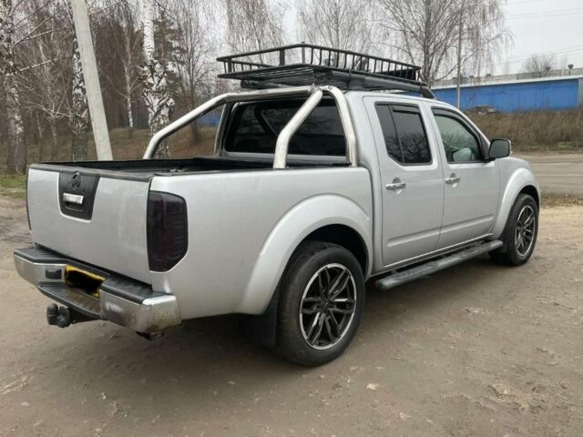Серый Ниссан Навара, объемом двигателя 2.5 л и пробегом 120 тыс. км за 6400 $, фото 1 на Automoto.ua