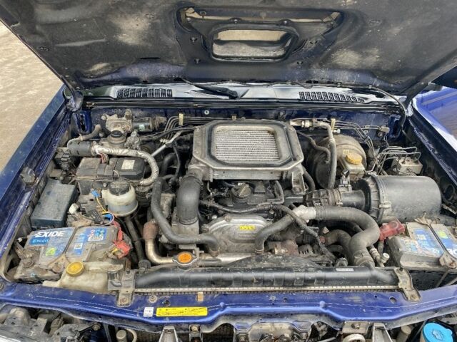 Синий Ниссан Навара, объемом двигателя 0 л и пробегом 350 тыс. км за 5500 $, фото 1 на Automoto.ua