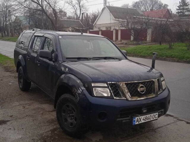 Синий Ниссан Навара, объемом двигателя 2.5 л и пробегом 350 тыс. км за 5500 $, фото 1 на Automoto.ua