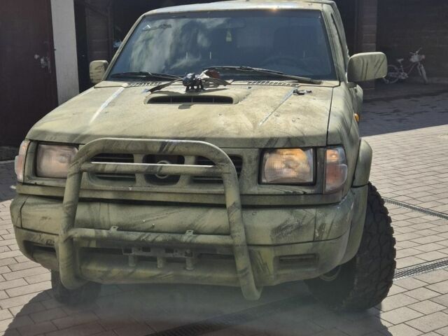 Зелений Ніссан Навара, об'ємом двигуна 0 л та пробігом 149 тис. км за 3200 $, фото 1 на Automoto.ua