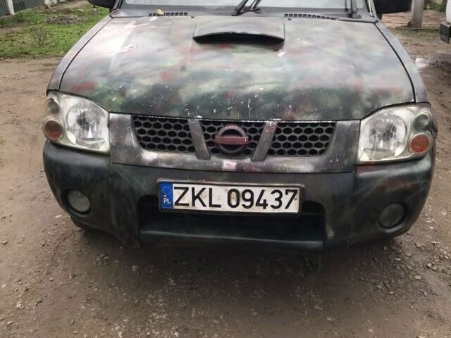 Зеленый Ниссан Навара, объемом двигателя 2.5 л и пробегом 250 тыс. км за 2700 $, фото 1 на Automoto.ua