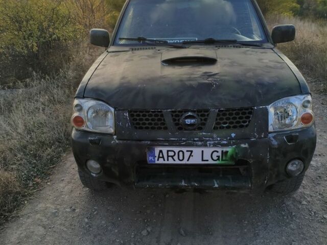 Зеленый Ниссан Навара, объемом двигателя 0 л и пробегом 303 тыс. км за 3597 $, фото 1 на Automoto.ua