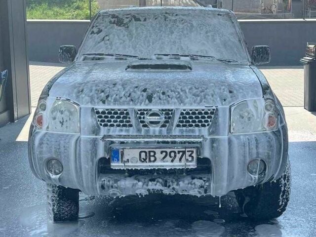 Зелений Ніссан Навара, об'ємом двигуна 2.5 л та пробігом 133 тис. км за 5600 $, фото 1 на Automoto.ua