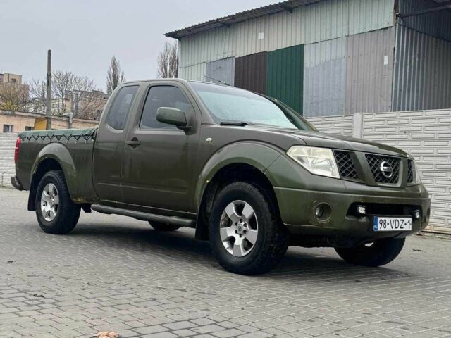 Зеленый Ниссан Навара, объемом двигателя 2.5 л и пробегом 325 тыс. км за 7000 $, фото 1 на Automoto.ua