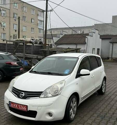 Белый Ниссан Ноут, объемом двигателя 1.5 л и пробегом 217 тыс. км за 6299 $, фото 1 на Automoto.ua