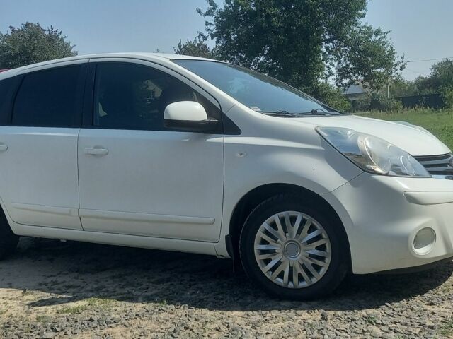 Білий Ніссан Ноут, об'ємом двигуна 1.5 л та пробігом 239 тис. км за 5496 $, фото 1 на Automoto.ua