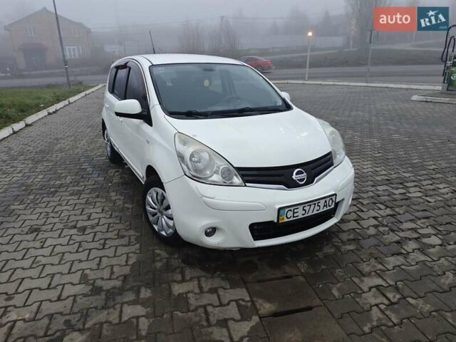 Белый Ниссан Ноут, объемом двигателя 1.6 л и пробегом 155 тыс. км за 7000 $, фото 1 на Automoto.ua