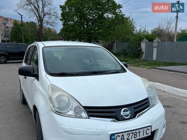 Белый Ниссан Ноут, объемом двигателя 1.39 л и пробегом 238 тыс. км за 6300 $, фото 1 на Automoto.ua
