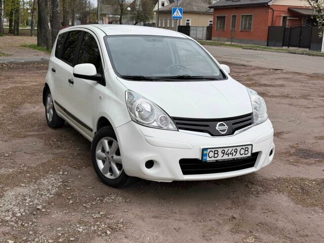 Белый Ниссан Ноут, объемом двигателя 1.6 л и пробегом 145 тыс. км за 7800 $, фото 1 на Automoto.ua