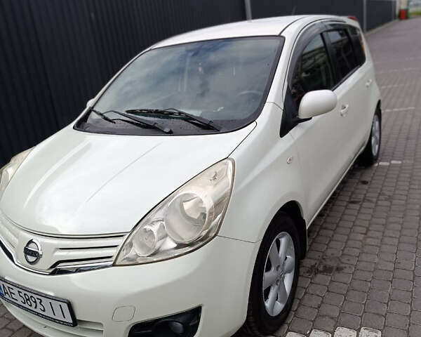 Белый Ниссан Ноут, объемом двигателя 1.5 л и пробегом 63 тыс. км за 7800 $, фото 1 на Automoto.ua