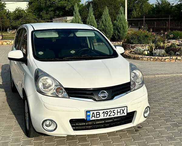 Белый Ниссан Ноут, объемом двигателя 1.4 л и пробегом 170 тыс. км за 6900 $, фото 1 на Automoto.ua