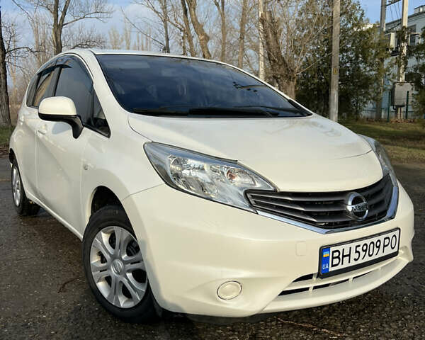 Белый Ниссан Ноут, объемом двигателя 1.2 л и пробегом 70 тыс. км за 7200 $, фото 1 на Automoto.ua