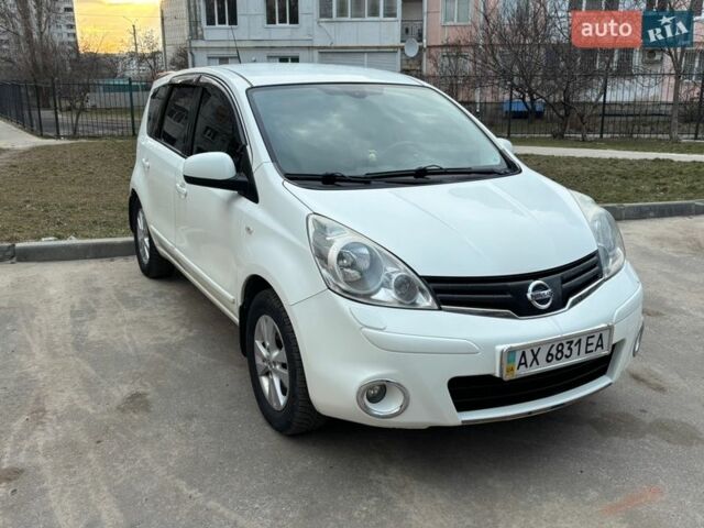 Білий Ніссан Ноут, об'ємом двигуна 1.39 л та пробігом 178 тис. км за 6100 $, фото 1 на Automoto.ua