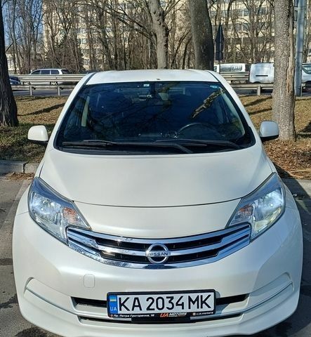 Белый Ниссан Ноут, объемом двигателя 1.2 л и пробегом 121 тыс. км за 7600 $, фото 1 на Automoto.ua