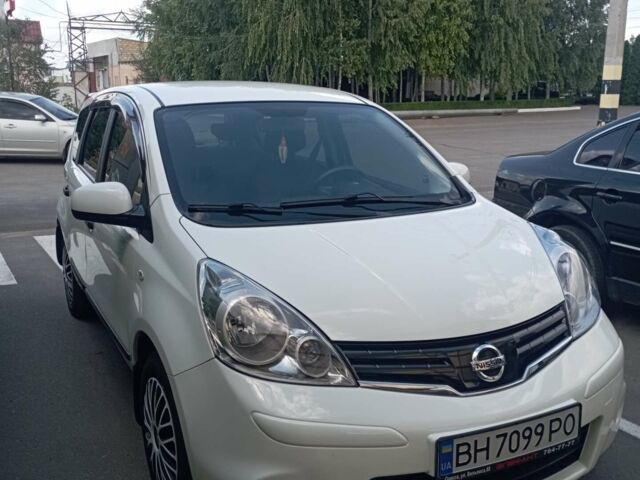 Білий Ніссан Ноут, об'ємом двигуна 1.39 л та пробігом 119 тис. км за 7600 $, фото 1 на Automoto.ua