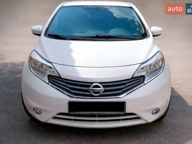 Белый Ниссан Ноут, объемом двигателя 1.6 л и пробегом 114 тыс. км за 8400 $, фото 1 на Automoto.ua