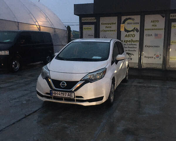 Белый Ниссан Ноут, объемом двигателя 1.6 л и пробегом 70 тыс. км за 7800 $, фото 1 на Automoto.ua