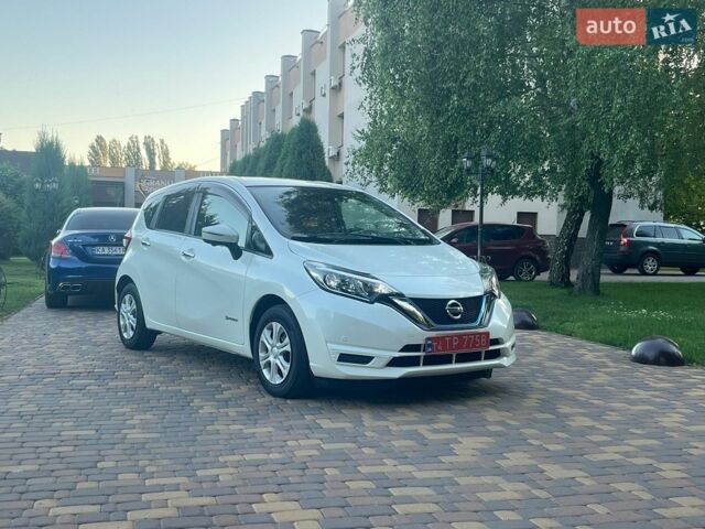 Білий Ніссан Ноут, об'ємом двигуна 1.2 л та пробігом 87 тис. км за 11500 $, фото 1 на Automoto.ua