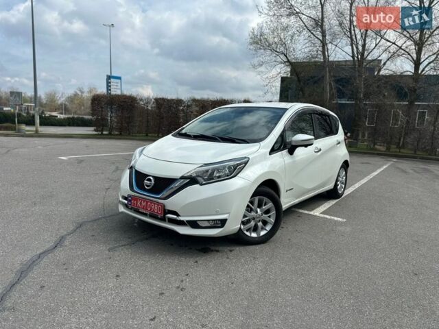 Белый Ниссан Ноут, объемом двигателя 1.2 л и пробегом 53 тыс. км за 11300 $, фото 1 на Automoto.ua