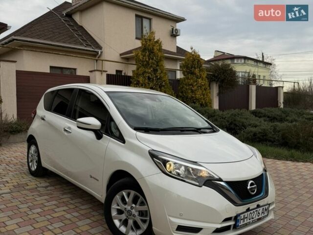 Белый Ниссан Ноут, объемом двигателя 1.2 л и пробегом 117 тыс. км за 12800 $, фото 1 на Automoto.ua