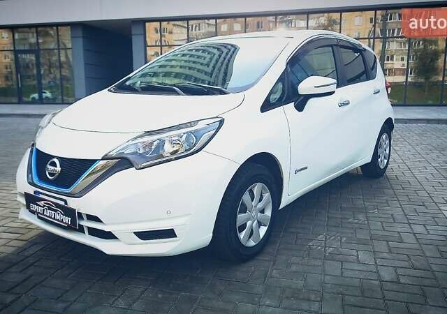 Білий Ніссан Ноут, об'ємом двигуна 1.2 л та пробігом 36 тис. км за 13200 $, фото 1 на Automoto.ua