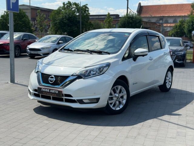 Белый Ниссан Ноут, объемом двигателя 1.2 л и пробегом 70 тыс. км за 12800 $, фото 1 на Automoto.ua