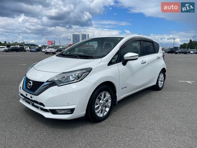 Белый Ниссан Ноут, объемом двигателя 1.2 л и пробегом 64 тыс. км за 12990 $, фото 1 на Automoto.ua