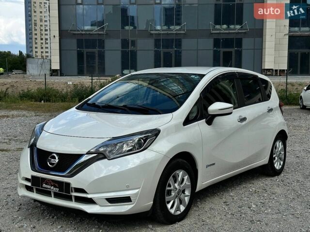 Белый Ниссан Ноут, объемом двигателя 1.2 л и пробегом 44 тыс. км за 12900 $, фото 1 на Automoto.ua