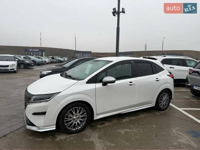 Белый Ниссан Ноут, объемом двигателя 1.2 л и пробегом 12 тыс. км за 16500 $, фото 1 на Automoto.ua