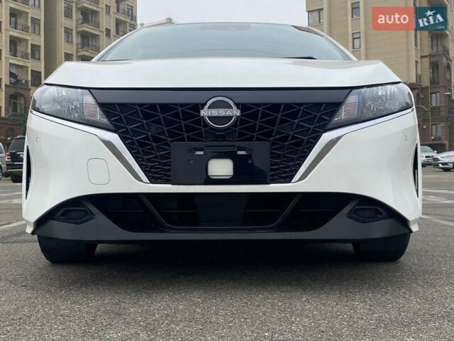 Білий Ніссан Ноут, об'ємом двигуна 1.2 л та пробігом 42 тис. км за 16200 $, фото 1 на Automoto.ua