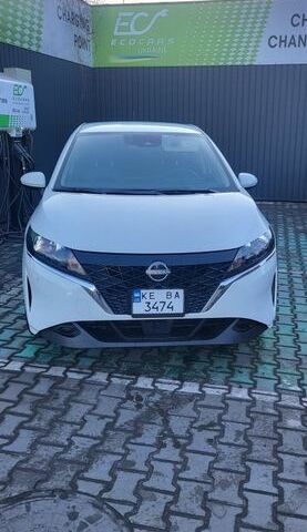 Белый Ниссан Ноут, объемом двигателя 1.2 л и пробегом 47 тыс. км за 19200 $, фото 1 на Automoto.ua