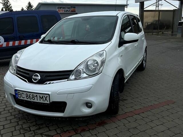 Білий Ніссан Ноут, об'ємом двигуна 1.5 л та пробігом 225 тис. км за 6100 $, фото 1 на Automoto.ua