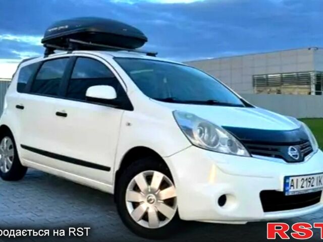 Белый Ниссан Ноут, объемом двигателя 1.4 л и пробегом 260 тыс. км за 3200 $, фото 1 на Automoto.ua