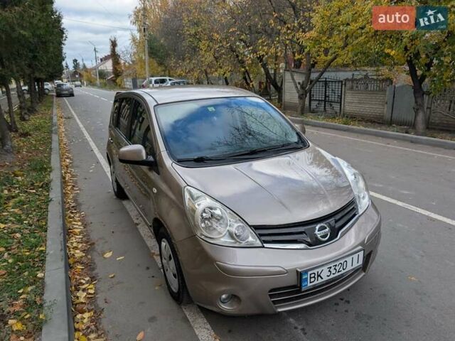 Ніссан Ноут 2008 у Рівному на Automoto.ua Бежевий Ніссан Ноут, об'ємом двигуна 1.6 л та пробігом 210 тис. км за 6000 $, фото 1 на Automoto.ua