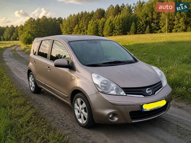 Бежевий Ніссан Ноут, об'ємом двигуна 1.5 л та пробігом 230 тис. км за 5600 $, фото 1 на Automoto.ua