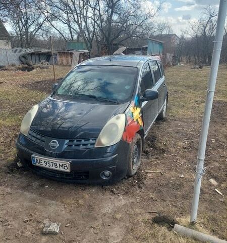 Чорний Ніссан Ноут, об'ємом двигуна 1.4 л та пробігом 230 тис. км за 2500 $, фото 1 на Automoto.ua