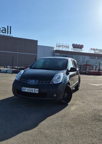 Чорний Ніссан Ноут, об'ємом двигуна 1.6 л та пробігом 139 тис. км за 5900 $, фото 1 на Automoto.ua